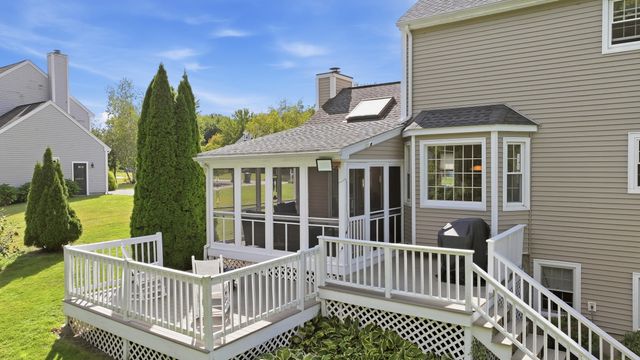 16 Cedar Hill Rd, Sutton, MA 01590