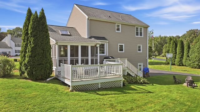16 Cedar Hill Rd, Sutton, MA 01590