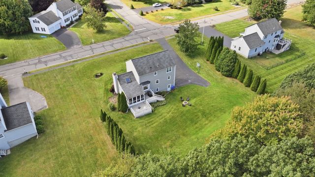 16 Cedar Hill Rd, Sutton, MA 01590