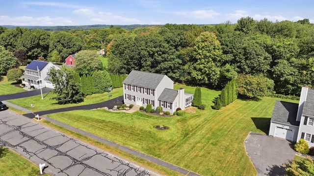 16 Cedar Hill Rd, Sutton, MA 01590