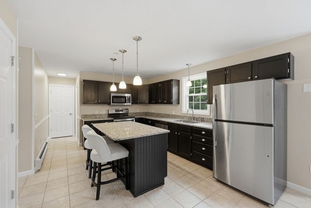 16 Cedar Hill Rd, Sutton, MA 01590