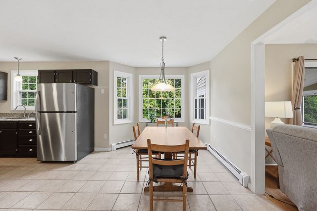 16 Cedar Hill Rd, Sutton, MA 01590