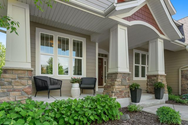 16465 54th Court N, Plymouth, MN 55446