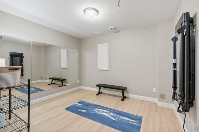 16465 54th Court N, Plymouth, MN 55446