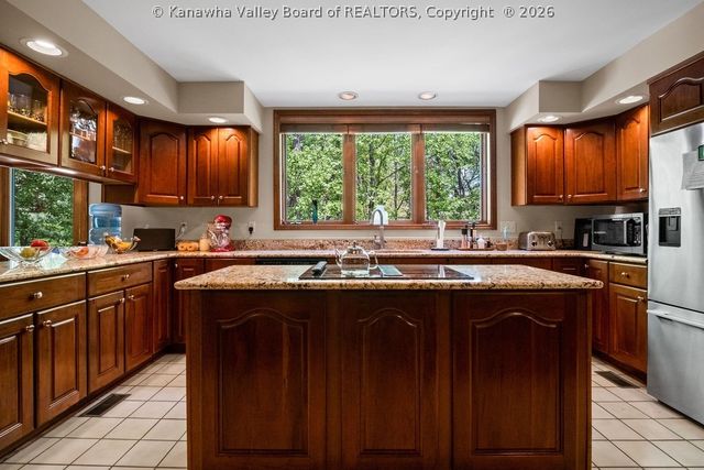 101 Whispering Woods Road, Charleston, WV 25304