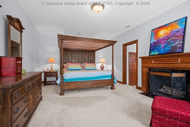 101 Whispering Woods Road, Charleston, WV 25304