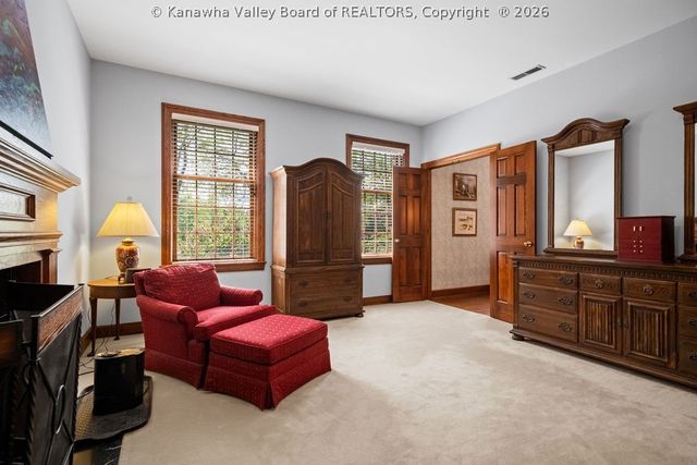 101 Whispering Woods Road, Charleston, WV 25304