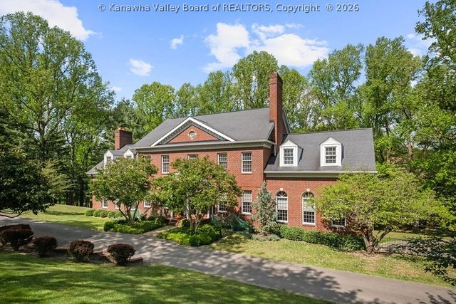 101 Whispering Woods Road, Charleston, WV 25304