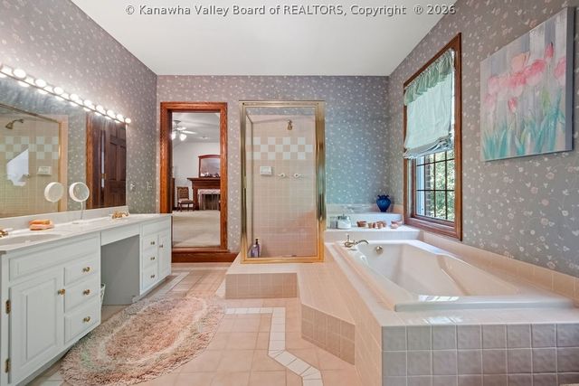 101 Whispering Woods Road, Charleston, WV 25304