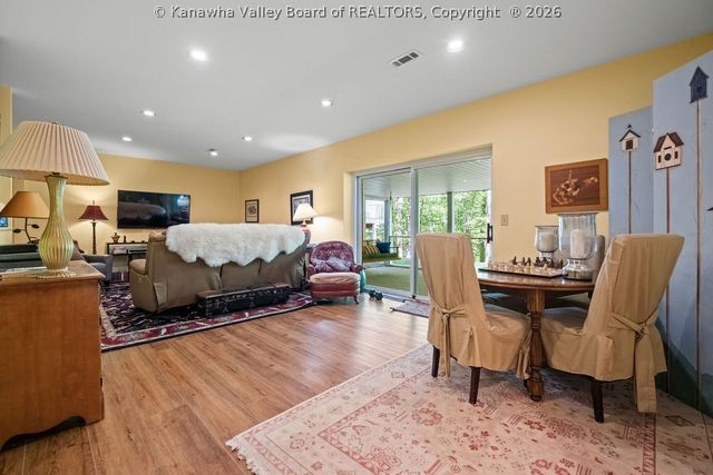 101 Whispering Woods Road, Charleston, WV 25304