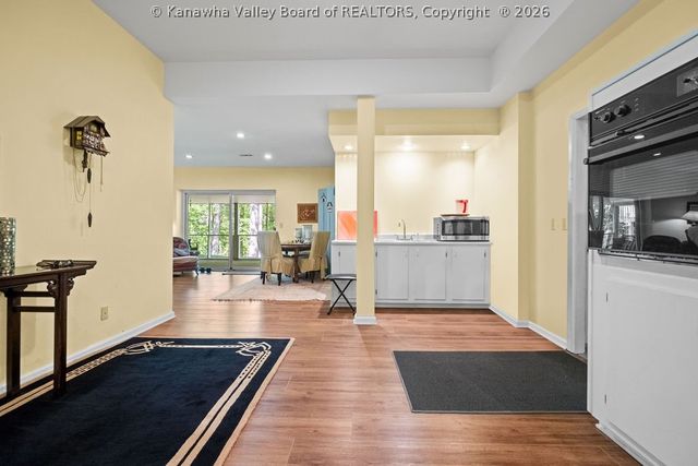 101 Whispering Woods Road, Charleston, WV 25304