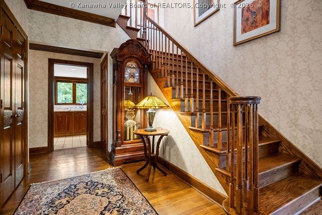 101 Whispering Woods Road, Charleston, WV 25304