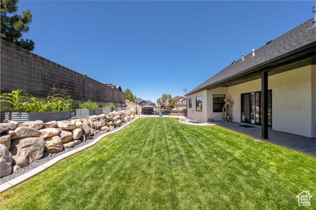 52 S HOUSE ROCK DR, Cedar City, UT 84720