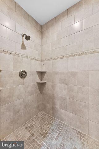 39787 WATERFORDWAY LN, Waterford, VA 20197