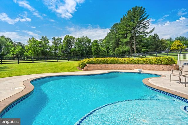 39787 WATERFORDWAY LN, Waterford, VA 20197