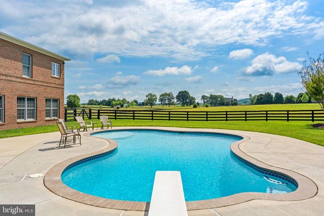 39787 WATERFORDWAY LN, Waterford, VA 20197