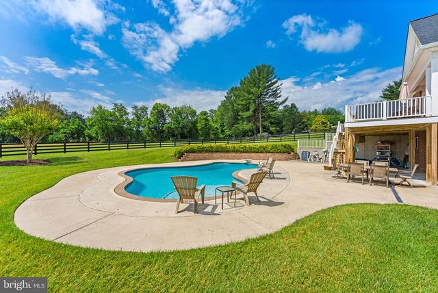 39787 WATERFORDWAY LN, Waterford, VA 20197