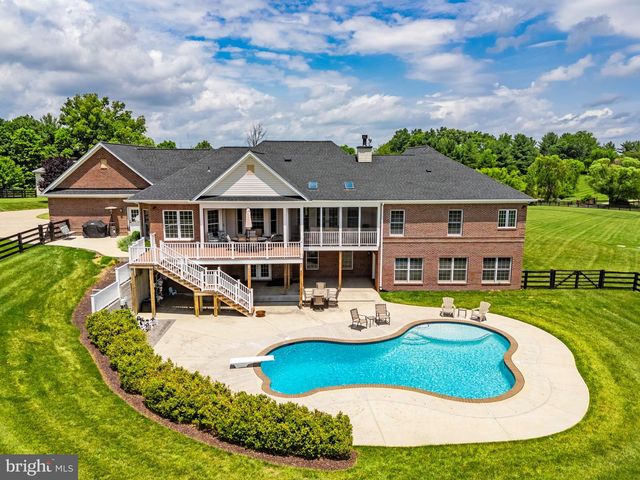 39787 WATERFORDWAY LN, Waterford, VA 20197
