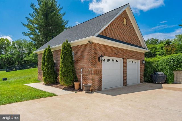39787 WATERFORDWAY LN, Waterford, VA 20197