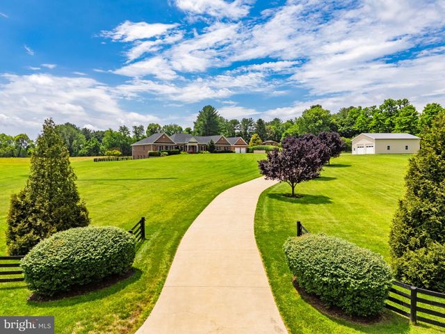 39787 WATERFORDWAY LN, Waterford, VA 20197
