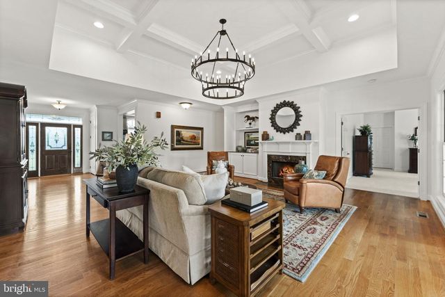 39787 WATERFORDWAY LN, Waterford, VA 20197