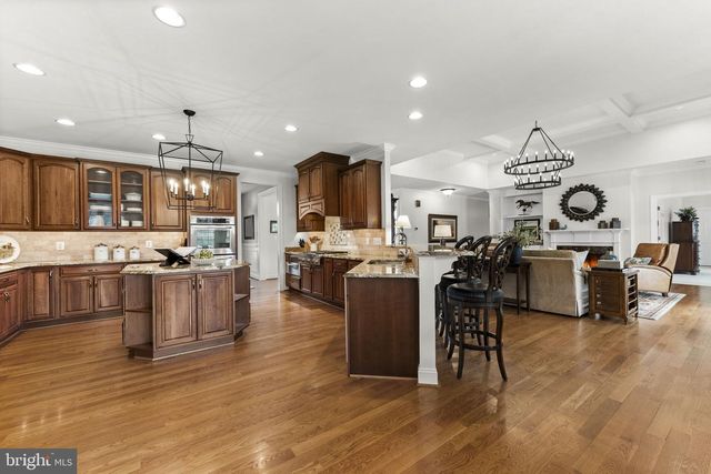 39787 WATERFORDWAY LN, Waterford, VA 20197
