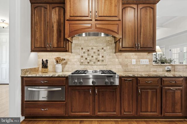 39787 WATERFORDWAY LN, Waterford, VA 20197