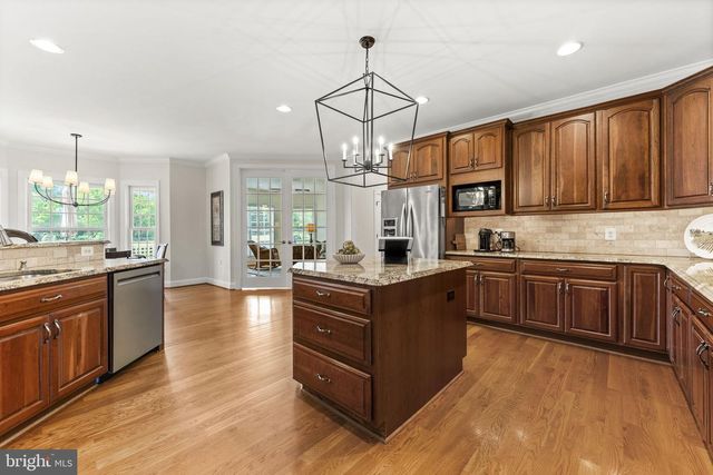 39787 WATERFORDWAY LN, Waterford, VA 20197