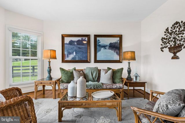 39787 WATERFORDWAY LN, Waterford, VA 20197