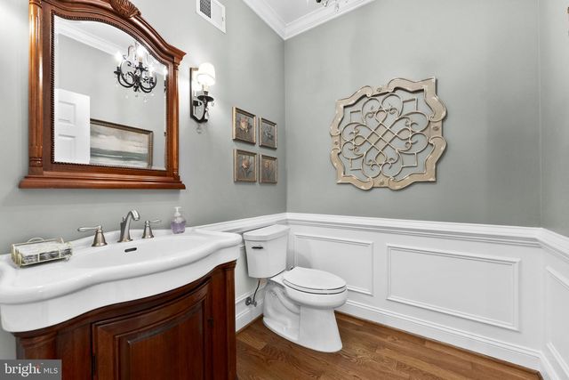39787 WATERFORDWAY LN, Waterford, VA 20197
