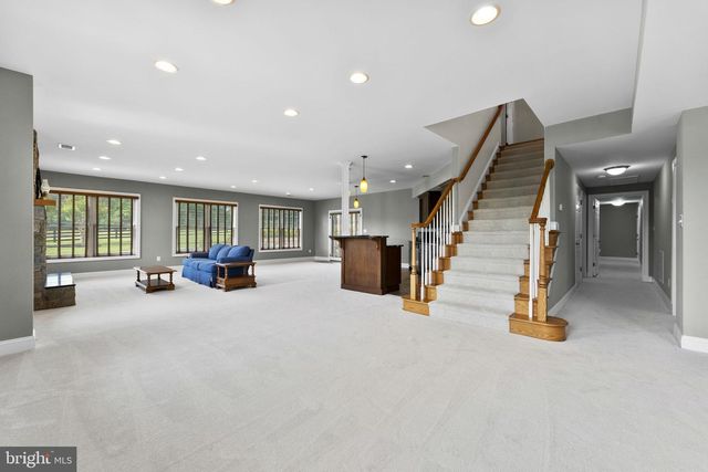 39787 WATERFORDWAY LN, Waterford, VA 20197