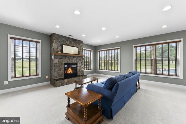 39787 WATERFORDWAY LN, Waterford, VA 20197