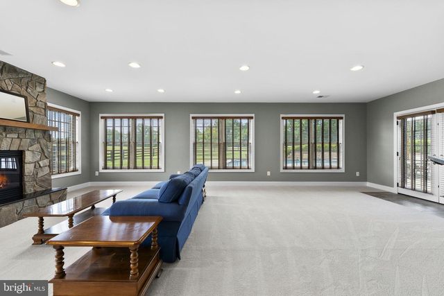 39787 WATERFORDWAY LN, Waterford, VA 20197