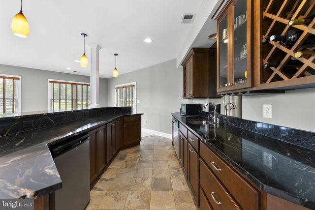 39787 WATERFORDWAY LN, Waterford, VA 20197