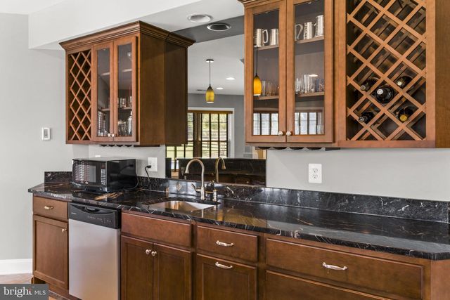 39787 WATERFORDWAY LN, Waterford, VA 20197
