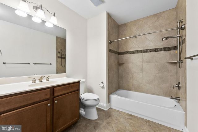 39787 WATERFORDWAY LN, Waterford, VA 20197