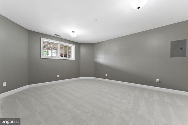 39787 WATERFORDWAY LN, Waterford, VA 20197