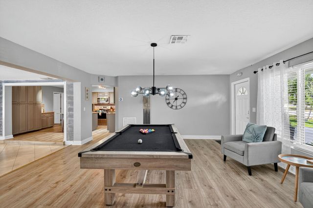 118 SE 29th Avenue, Boynton Beach, FL 33435