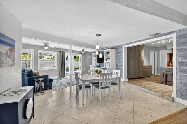 118 SE 29th Avenue, Boynton Beach, FL 33435