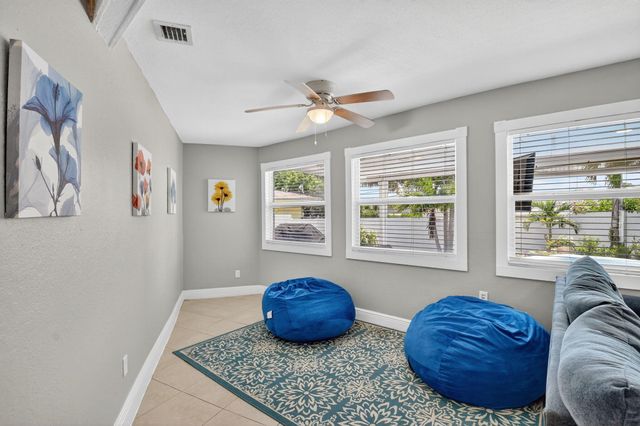 118 SE 29th Avenue, Boynton Beach, FL 33435