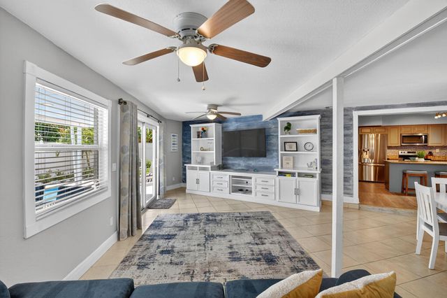 118 SE 29th Avenue, Boynton Beach, FL 33435