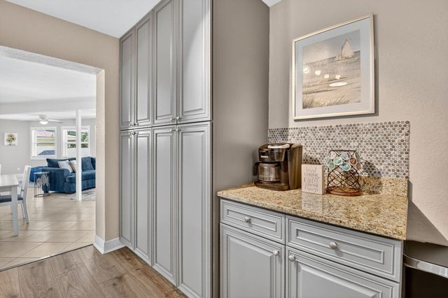 118 SE 29th Avenue, Boynton Beach, FL 33435