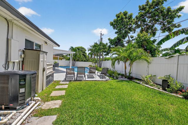 118 SE 29th Avenue, Boynton Beach, FL 33435