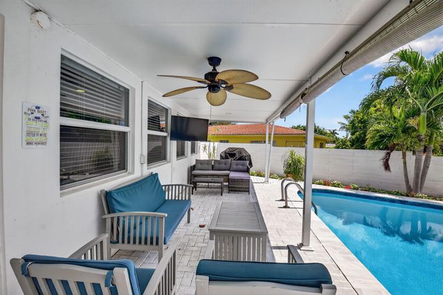 118 SE 29th Avenue, Boynton Beach, FL 33435