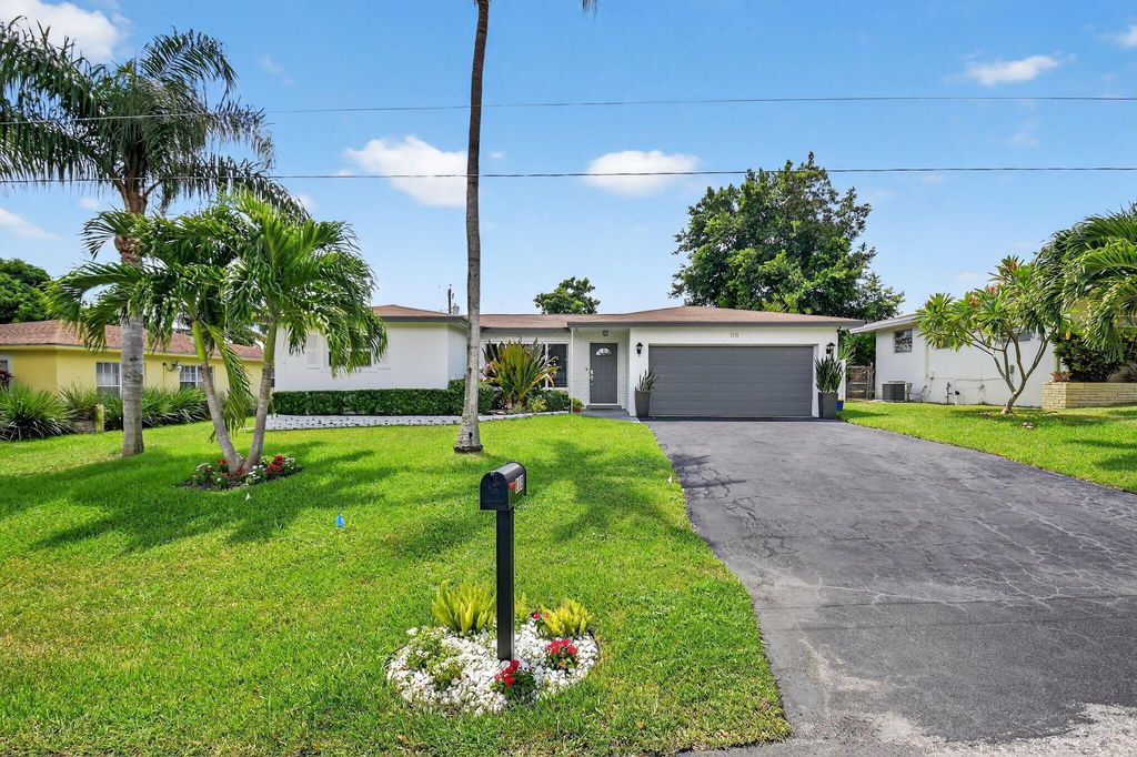 118 SE 29th Avenue, Boynton Beach, FL 33435