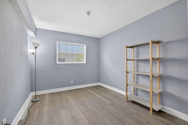 2741 NE 8th Avenue 15, Wilton Manors, FL 33334