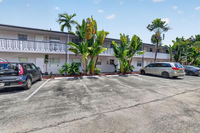 2741 NE 8th Avenue 15, Wilton Manors, FL 33334