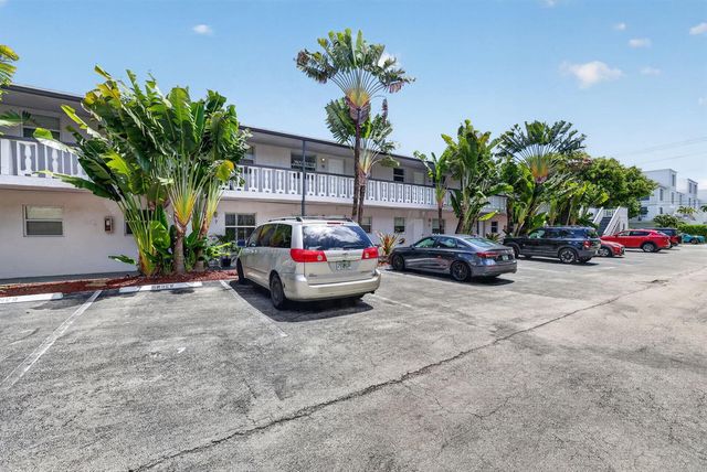 2741 NE 8th Avenue 15, Wilton Manors, FL 33334