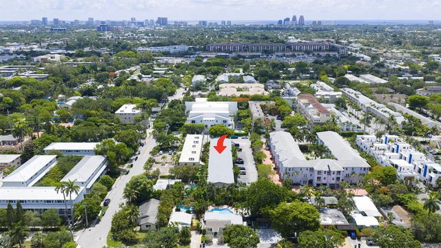 2741 NE 8th Avenue 15, Wilton Manors, FL 33334