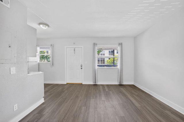 2741 NE 8th Avenue 15, Wilton Manors, FL 33334